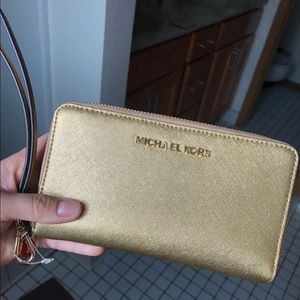 Micheal Kors Gold Wallet